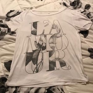 american eagle grey and white tee